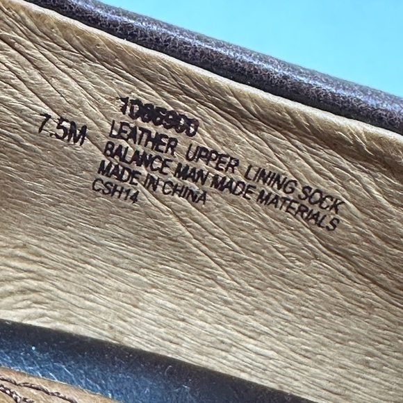 Söfft Shoes Womens 7.5M Brown Leather Upper Lining Slip On Block Heels Round Toe - Picture 8 of 16